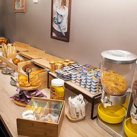 Kennedy Отель Перпиньан