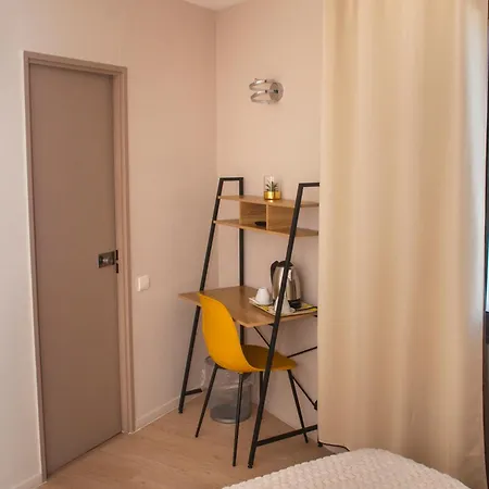 Kennedy Отель Перпиньан