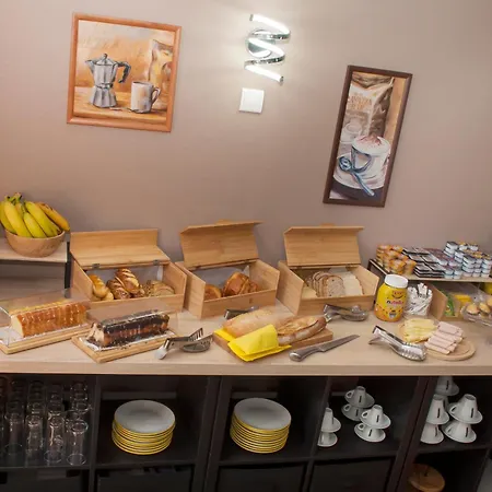 Kennedy Отель Перпиньан